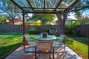 762 Pinehurst Dr, New Braunfels, TX 78130 - Photo 3