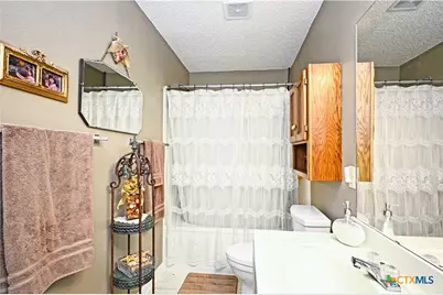 762 Pinehurst Drive, New Braunfels, TX 78130 - Photo 23