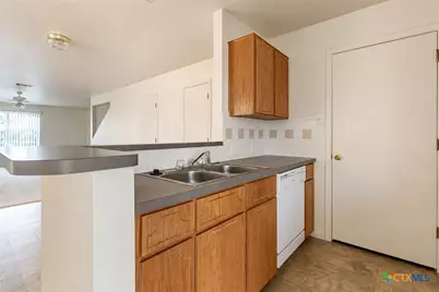 102 E Robin Lane #A, Harker Heights, TX 76548 - Photo 5