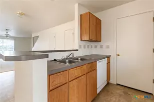 102 E Robin Ln, Harker Heights, TX 76548 - Photo 5
