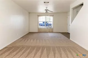 102 E Robin Ln, Harker Heights, TX 76548 - Photo 9