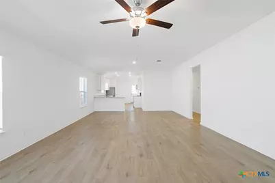 112 Paria Court, Jarrell, TX 76537 - Photo 3
