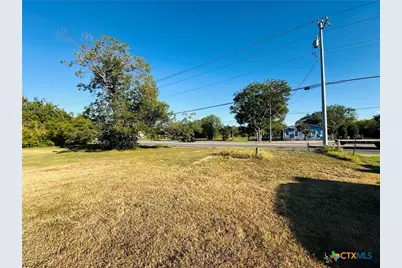 [Address not provided], Seguin, TX 78155 - Photo 5