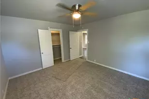 809 E 12th Ave, Belton, TX 76513 - Photo 7