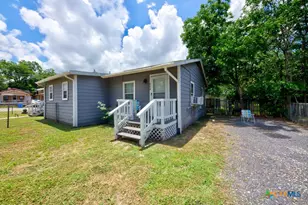 504 Shannon Ave, Seguin, TX 78155 - Photo 11