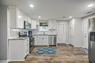 532 Co Rd 311, Port Lavaca, TX 77979 - Photo 9