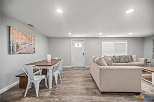 532 Co Rd 311, Port Lavaca, TX 77979 - Photo 5