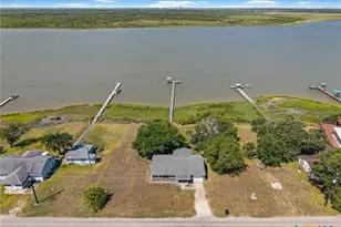 532 Co Rd 311, Port Lavaca, TX 77979 - Photo 1