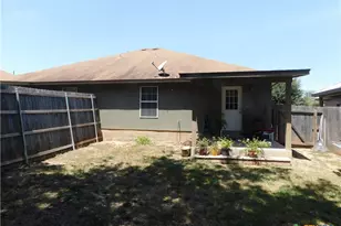 240 Rosalie Dr, New Braunfels, TX 78130 - Photo 11