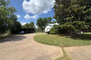 537 Virginia Dr, Gatesville, TX 76528 - Photo 25