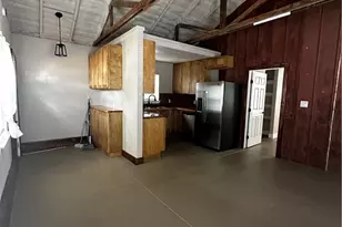 1607 St Joseph, Gonzales, TX 78629 - Photo 3