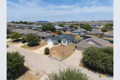 2208 Stoneham, Temple, TX 76504 - Photo 3