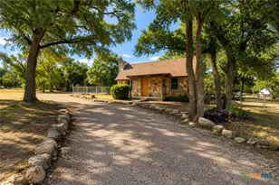 1716 W Main St, Gatesville, TX 76528 - Photo 3