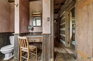401 Clear Creek Ln, Fredericksburg, TX 78624 - Photo 21