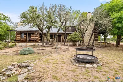 401 Clear Creek Ln, Fredericksburg, TX 78624 - Photo 37