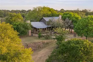 401 Clear Creek Ln, Fredericksburg, TX 78624 - Photo 1