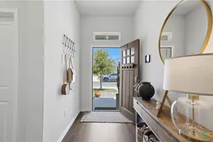 541 Blue Stem Rd, New Braunfels, TX 78130 - Photo 5