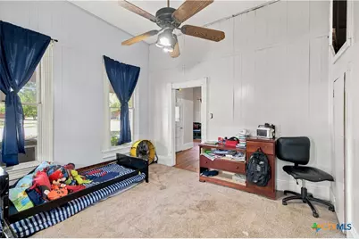 801 Josephine Street, Yoakum, TX 77995 - Photo 7