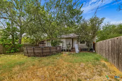 801 Josephine Street, Yoakum, TX 77995 - Photo 29