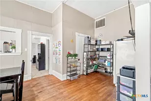801 Josephine St, Yoakum, TX 77995 - Photo 9