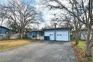 571 W Merriweather St, New Braunfels, TX 78130 - Photo 1