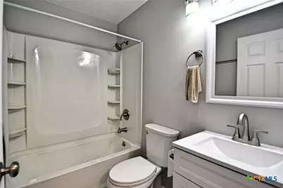 571 W Merriweather Street, New Braunfels, TX 78130 - Photo 31