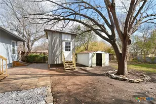 571 W Merriweather St, New Braunfels, TX 78130 - Photo 39