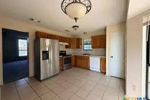 2201 Woodlands Dr, Killeen, TX 76549 - Photo 5