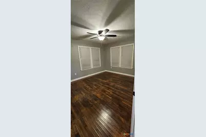 501 N Austin Avenue, Cameron, TX 76520 - Photo 9