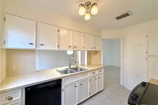 113 Rattan Dr, Victoria, TX 77901 - Photo 17