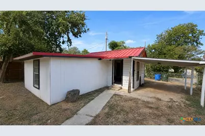 1001 Tony Lee Street, Seguin, TX 78155 - Photo 5
