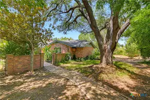 1223 Old Homestead, Seguin, TX 78155 - Photo 11