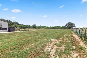 3113 Sandy Elm Rd, La Vernia, TX 78121 - Photo 3