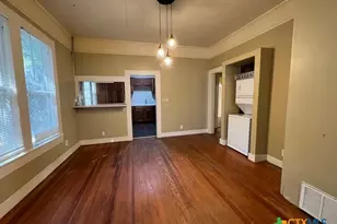 416 Moore St, San Marcos, TX 78666 - Photo 3
