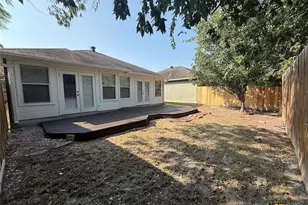 212 Dogwood Dr, New Braunfels, TX 78130 - Photo 3