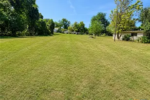 105 Navasota Ln, Seguin, TX 78155 - Photo 1