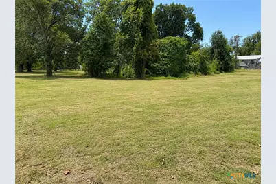 105 Navasota Lane, Seguin, TX 78155 - Photo 7