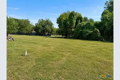 105 Navasota Lane, Seguin, TX 78155 - Photo 5