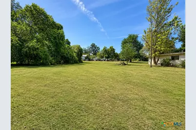 105 Navasota Lane, Seguin, TX 78155 - Photo 9
