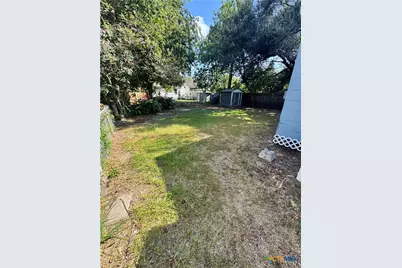 1312 E Mistletoe Avenue, Victoria, TX 77901 - Photo 15