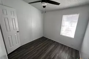 1405 Harris Hill Rd, San Marcos, TX 78666 - Photo 11