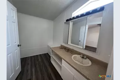 1405 Harris Hill Road, San Marcos, TX 78666 - Photo 9