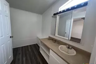 1405 Harris Hill Rd, San Marcos, TX 78666 - Photo 9