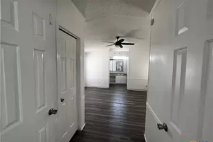 1405 Harris Hill Rd, San Marcos, TX 78666 - Photo 5