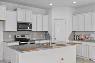 8618 Stonehollow Dr, Temple, TX 76502 - Photo 9