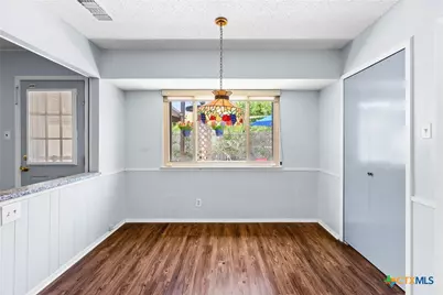 6002 Crown Way, San Antonio, TX 78239 - Photo 9