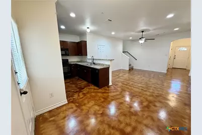 91 Plaza Drive #2, Universal City, TX 78148 - Photo 5