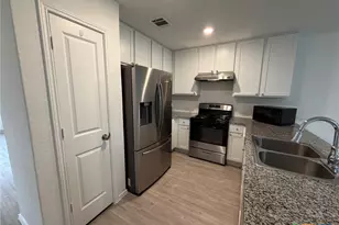 5938 Antonio Pl, Seguin, TX 78155 - Photo 17