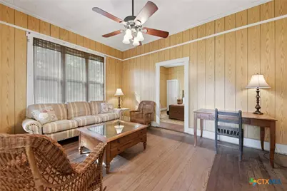124 S Avenue I, Shiner, TX 77984 - Photo 3