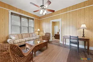124 S Ave I, Shiner, TX 77984 - Photo 3